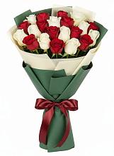 Букет Микс из красных и белых роз #REPLACE_PRED# Десногорске