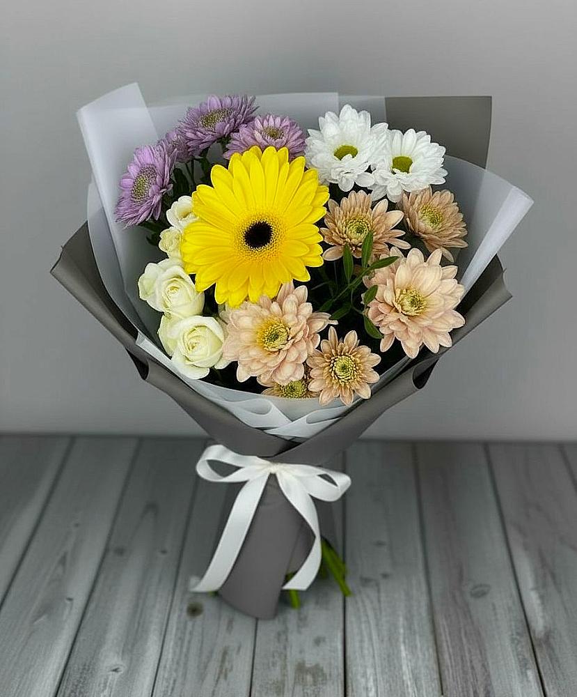 Букет цветов из: Розы, Герберы и Хризантемы в Десногорске