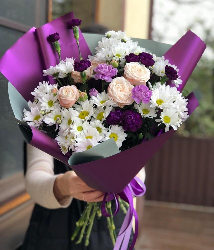 Букет цветов из: Хризантемы, Гвоздики и Розы в Десногорске