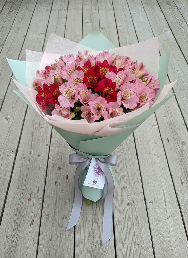 Букет цветов из: Альстромерии в Десногорске