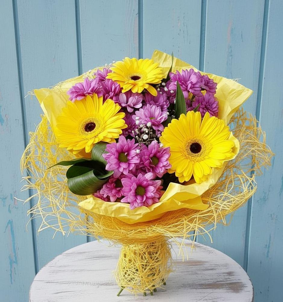 Букет цветов из: Хризантемы и Герберы в Десногорске