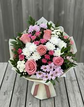 Букет цветов из:  Альстромерии, Гвоздики, Розы и Хризантемы в Десногорске