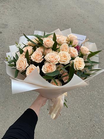 Букет Кремовые розы Латте в Десногорске