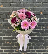 Букет цветов из:  Герберы и Хризантемы в Десногорске
