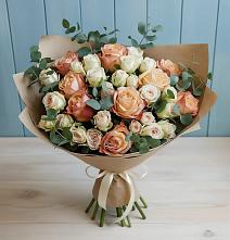 Букет цветов из:  Альстромерии и Розы #REPLACE_PRED# Десногорске